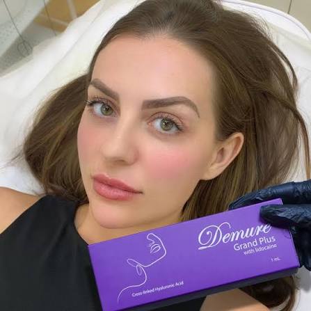 Demure Grand Filler