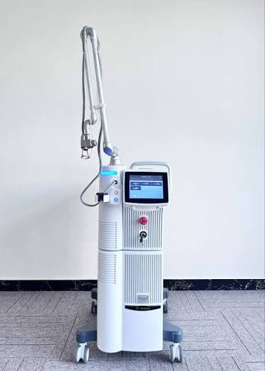 دستگاه لیزر CO2 فرکشنال حرفهای جوانسازی پوست و درمان اسکار